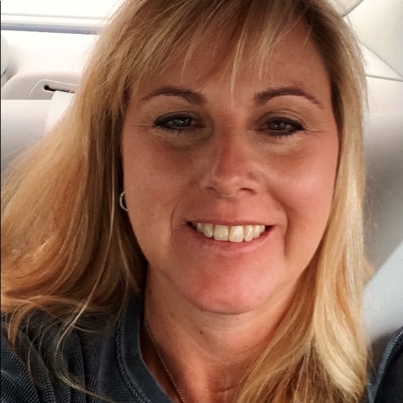 Meet your Posher, Kristi - Picture 3 of 3